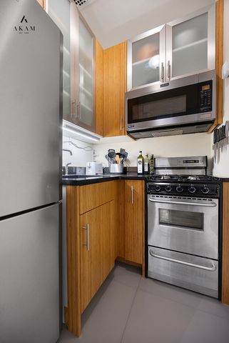 112 W 72nd St Apt 11D, New York City, NY 10023