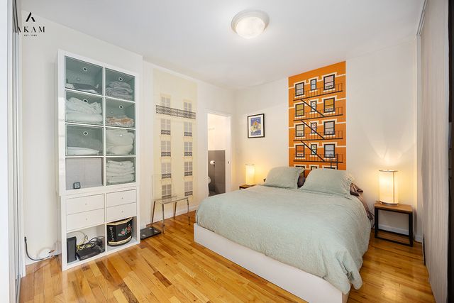 112 W 72nd St Apt 11D, New York City, NY 10023