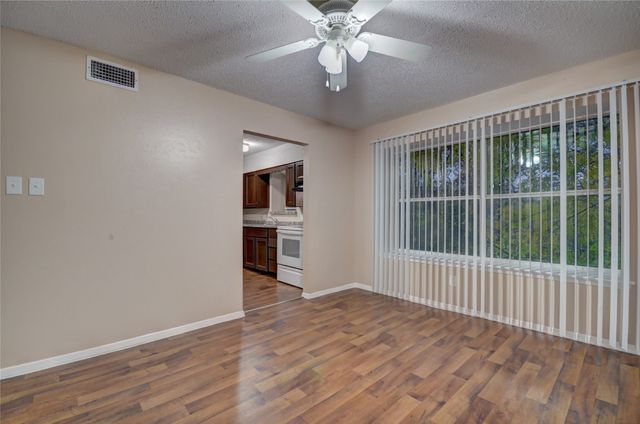 3319 Crites Street 203, Richland Hills, TX 76118