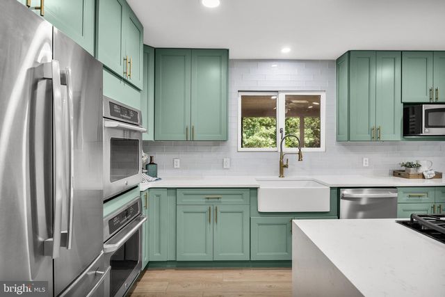 39 BRIDGE RD, Lumberton, NJ 08048