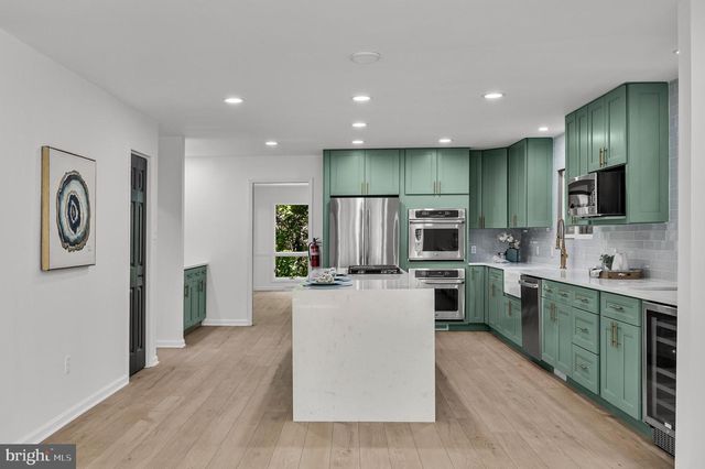 39 BRIDGE RD, Lumberton, NJ 08048
