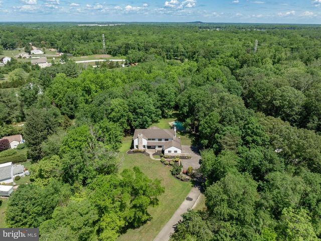39 BRIDGE RD, Lumberton, NJ 08048