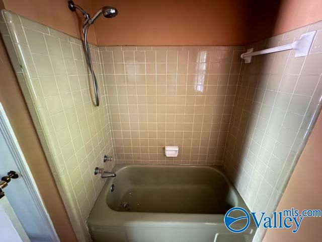1725 Millican Place NW, Huntsville, AL 35810