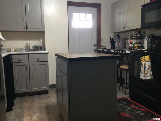 1904 DIVISION Street, Murphysboro, IL 62966