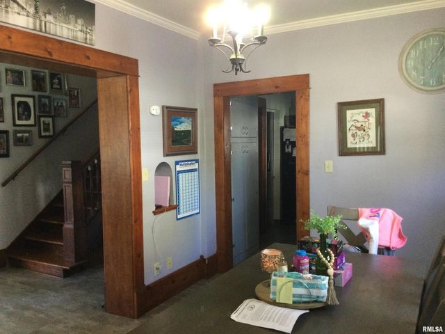 1904 DIVISION Street, Murphysboro, IL 62966