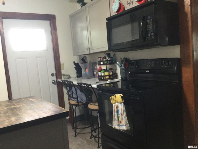 1904 DIVISION Street, Murphysboro, IL 62966