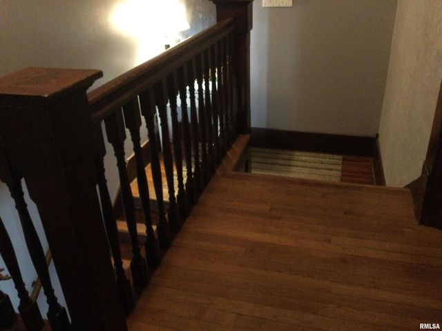 1904 DIVISION Street, Murphysboro, IL 62966