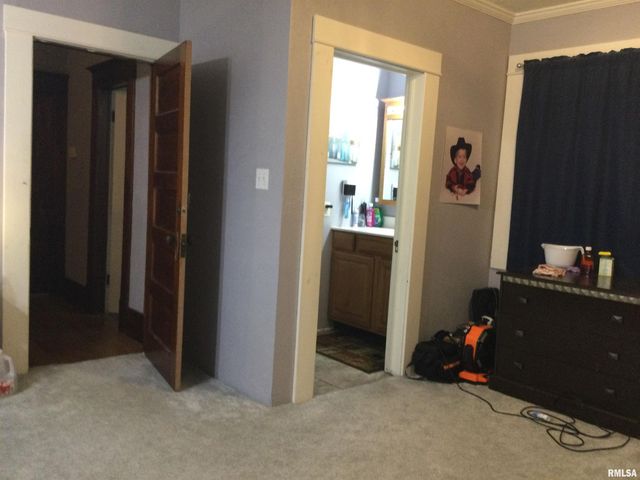 1904 DIVISION Street, Murphysboro, IL 62966