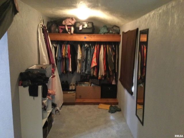 1904 DIVISION Street, Murphysboro, IL 62966