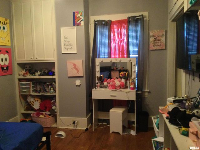 1904 DIVISION Street, Murphysboro, IL 62966