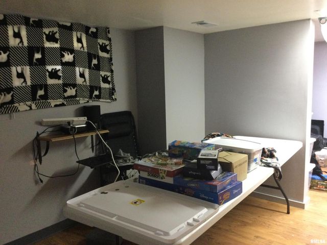 1904 DIVISION Street, Murphysboro, IL 62966