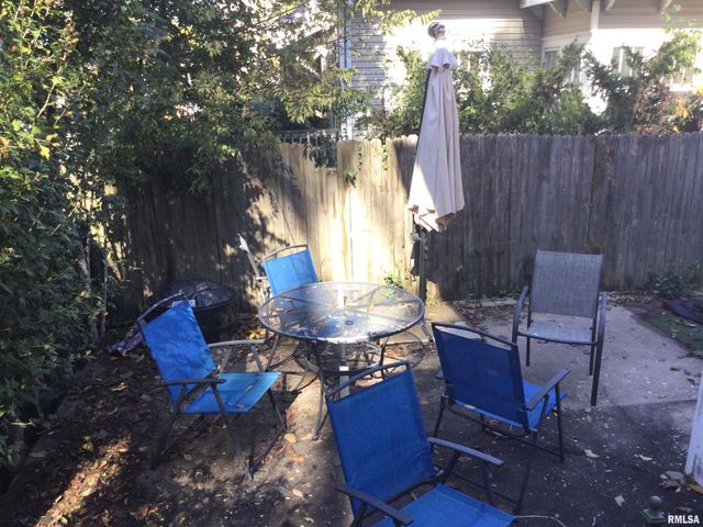 1904 DIVISION Street, Murphysboro, IL 62966