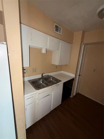 6200 W Tidwell Road 1704, Hockley, TX 77092