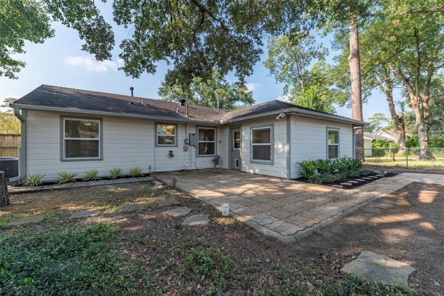 1806 Gardenia Drive, Houston, TX 77018