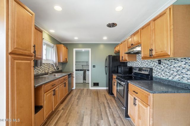 4843 Glen Oaks Drive, Toledo, OH 43613