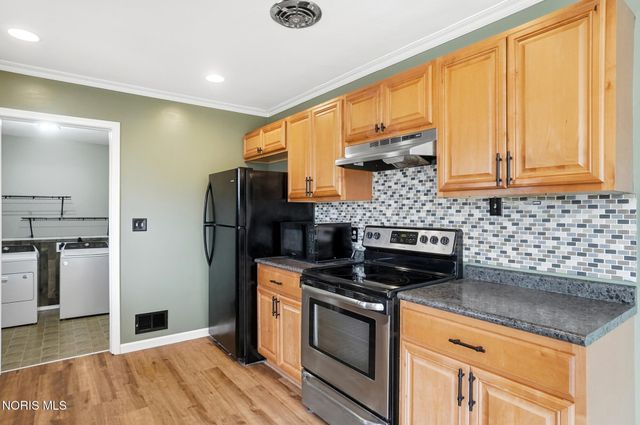 4843 Glen Oaks Drive, Toledo, OH 43613