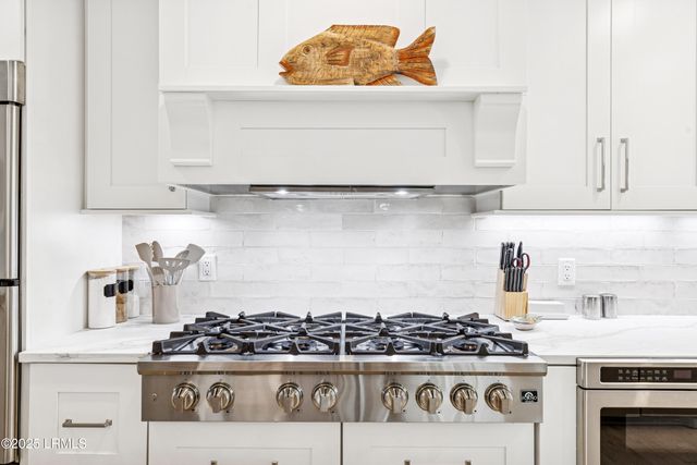 1 Firethorn Lane, Hilton Head Island, SC 29928