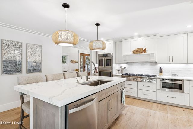 1 Firethorn Lane, Hilton Head Island, SC 29928