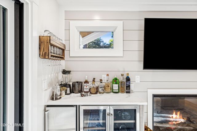 1 Firethorn Lane, Hilton Head Island, SC 29928