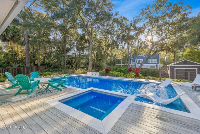 1 Firethorn Lane, Hilton Head Island, SC 29928