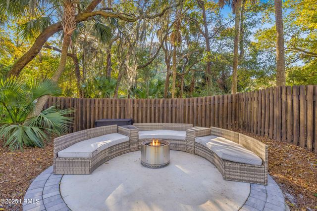 1 Firethorn Lane, Hilton Head Island, SC 29928