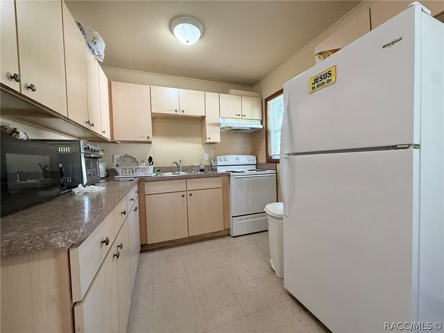 50 Risher Avenue, Inglis, FL 34449