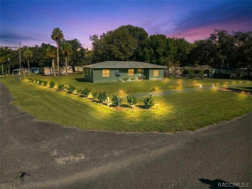 50 Risher Avenue, Inglis, FL 34449