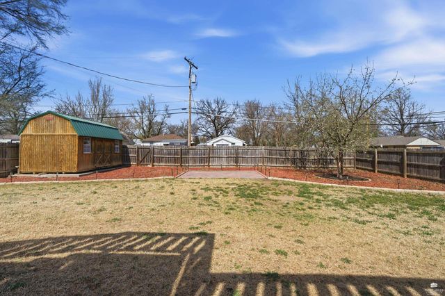 604 W Pine Street, Junction City, KS 66441