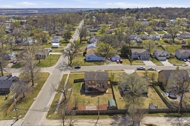 604 W Pine Street, Junction City, KS 66441