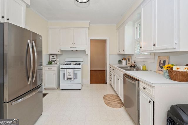 605 Avenue E, West Point, GA 31833