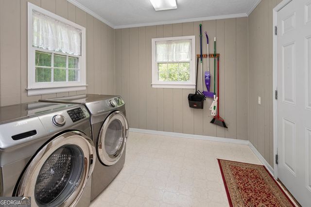 605 Avenue E, West Point, GA 31833