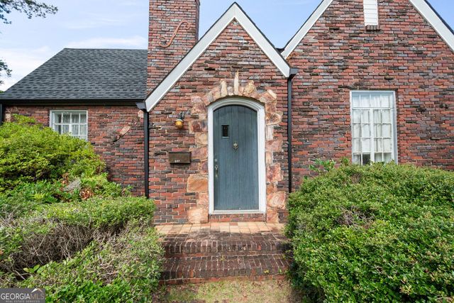 605 Avenue E, West Point, GA 31833