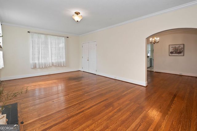605 Avenue E, West Point, GA 31833