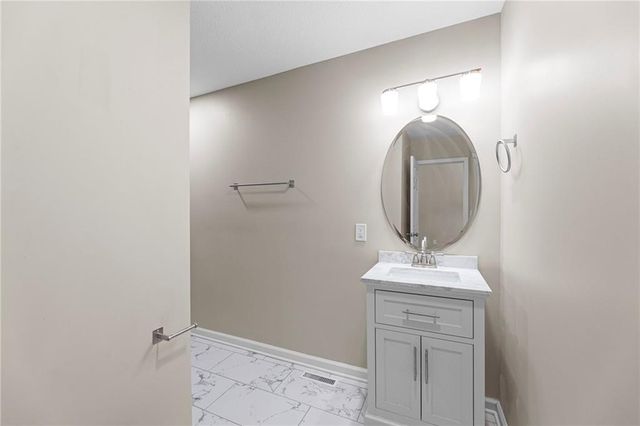 4517 Jarboe Street, Kansas City, MO 64111