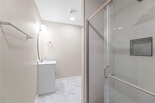 4517 Jarboe Street, Kansas City, MO 64111