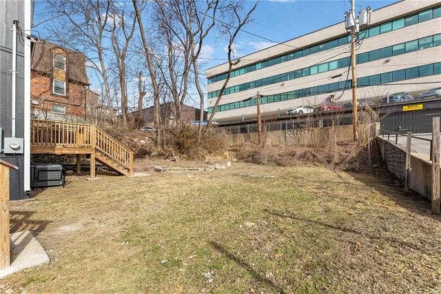 4517 Jarboe Street, Kansas City, MO 64111