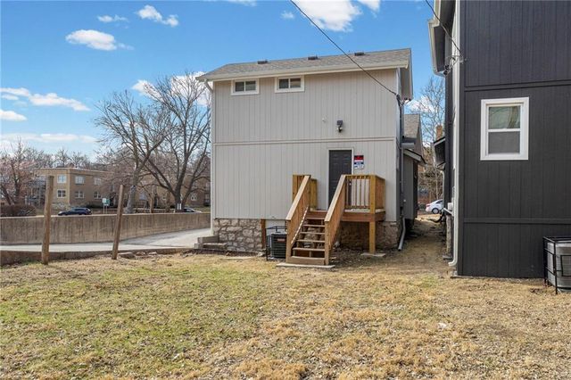 4517 Jarboe Street, Kansas City, MO 64111