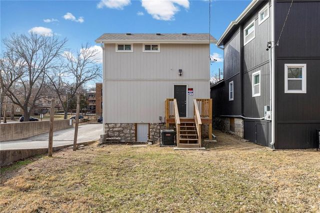 4517 Jarboe Street, Kansas City, MO 64111