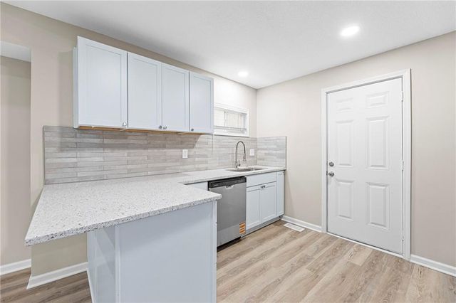 4517 Jarboe Street, Kansas City, MO 64111