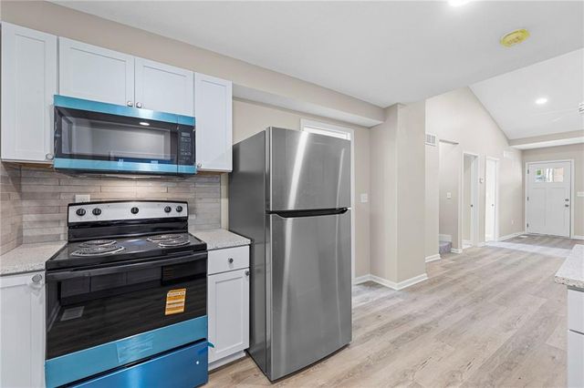 4517 Jarboe Street, Kansas City, MO 64111