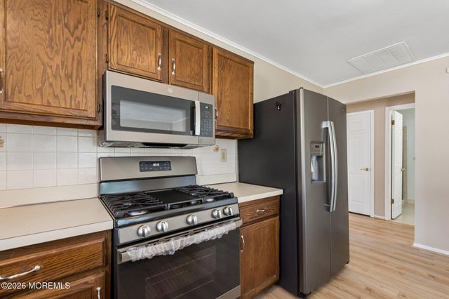 10 Purnell Street, Toms River, NJ 08757
