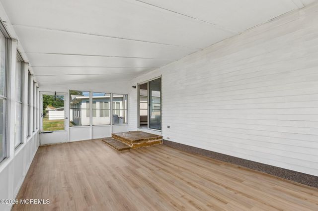 10 Purnell Street, Toms River, NJ 08757