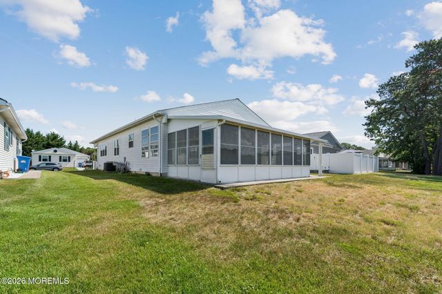 10 Purnell Street, Toms River, NJ 08757
