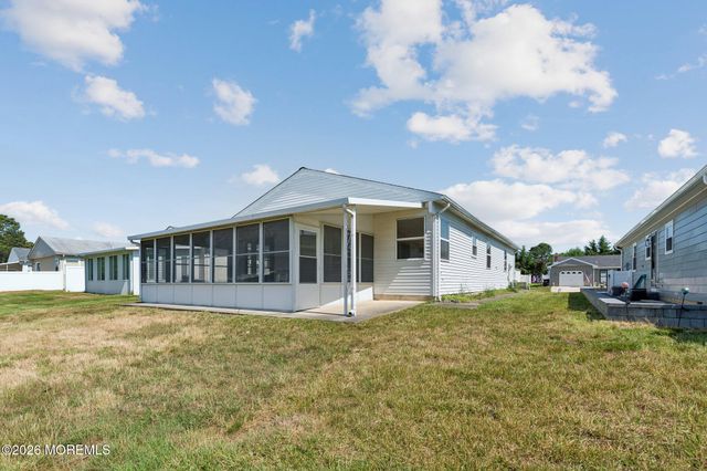 10 Purnell Street, Toms River, NJ 08757
