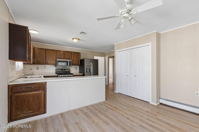 10 Purnell Street, Toms River, NJ 08757