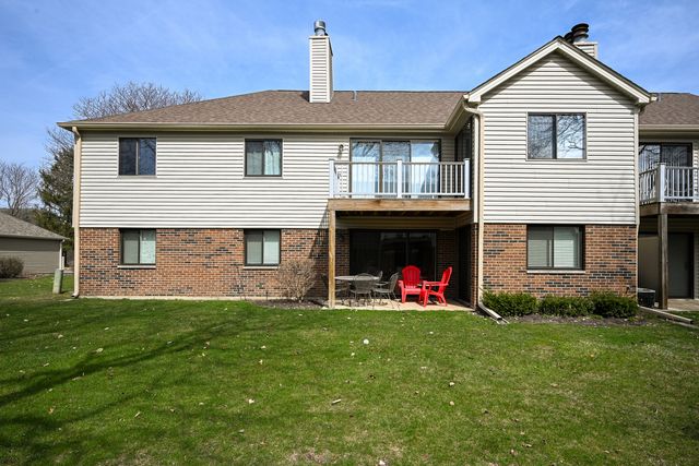 27W685 GRASMERE Drive 1808, Winfield, IL 60190