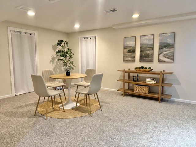 9210 N Pelham PARKWAY, Bayside, WI 53217