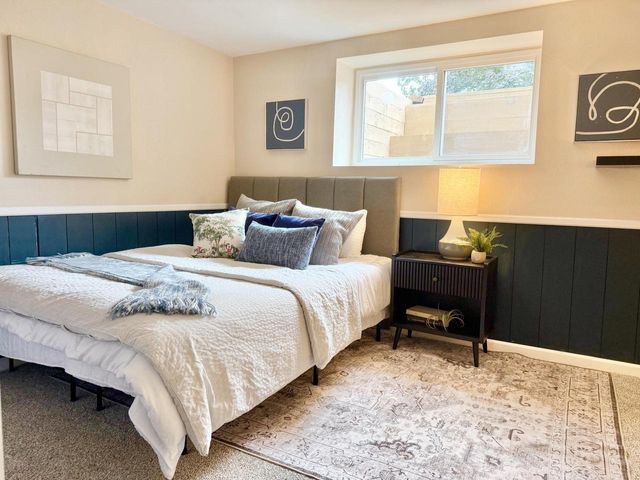 9210 N Pelham PARKWAY, Bayside, WI 53217