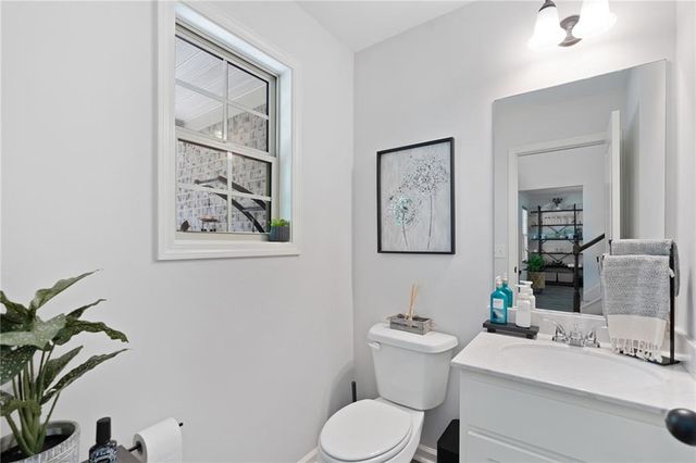 165 6th Street, Auburn, GA 30011