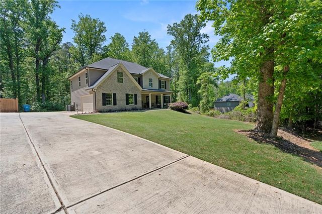 165 6th Street, Auburn, GA 30011